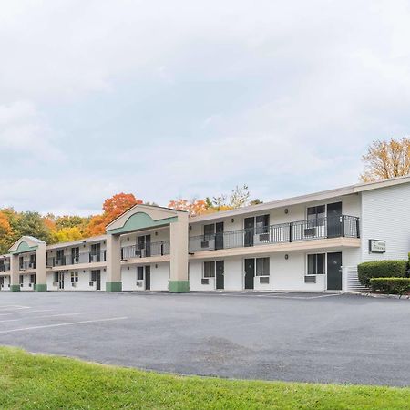 Days Inn By Wyndham Lenox Ma المظهر الخارجي الصورة