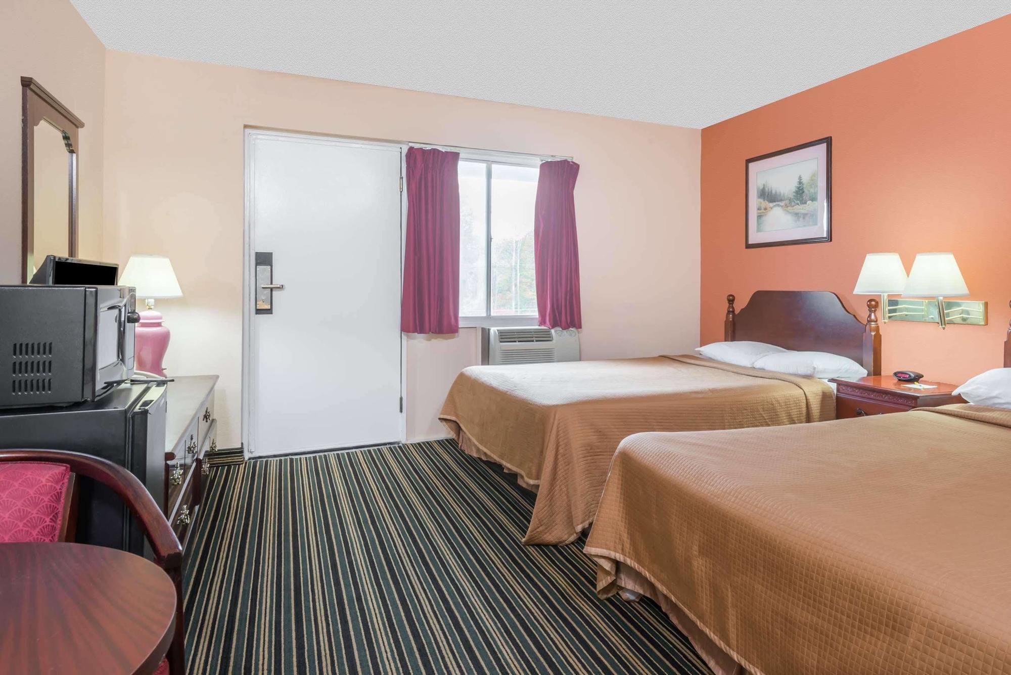 Days Inn By Wyndham Lenox Ma المظهر الخارجي الصورة