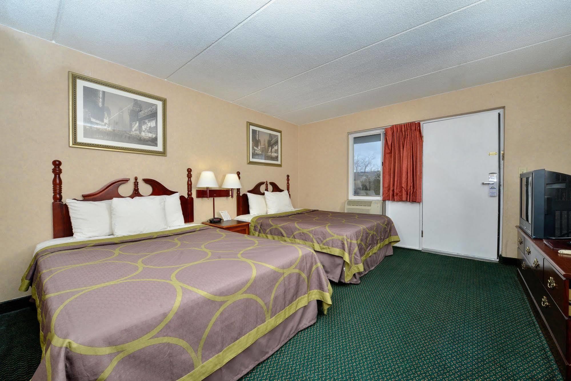 Days Inn By Wyndham Lenox Ma المظهر الخارجي الصورة